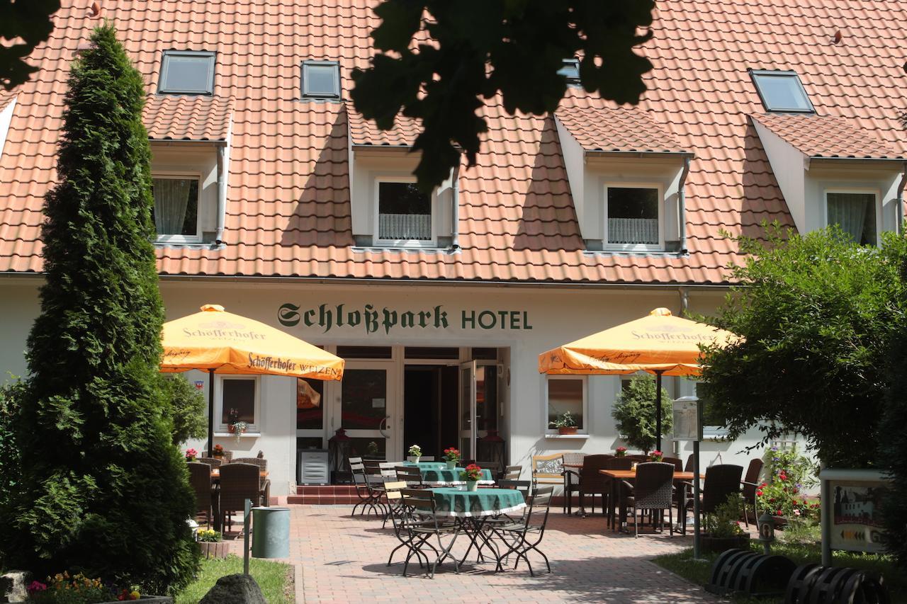Schlossparkhotel Sallgast Exterior foto